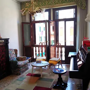 Cà Widmann , Venise Italie